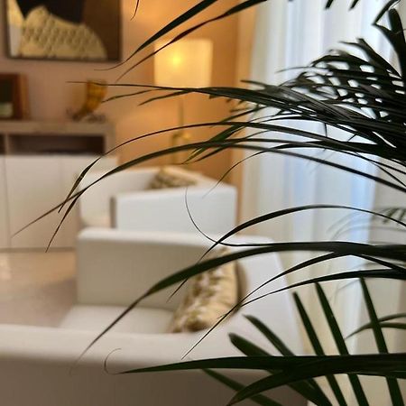 Tiziana'S House Bed & Breakfast Salerno Bagian luar foto