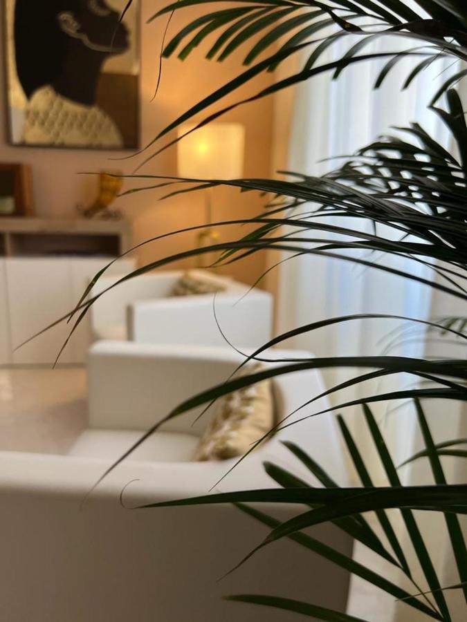 Tiziana'S House Bed & Breakfast Salerno Bagian luar foto
