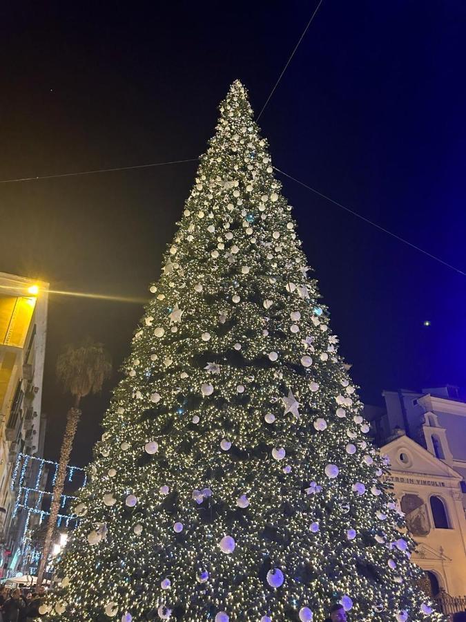 Tiziana'S House Bed & Breakfast Salerno Bagian luar foto