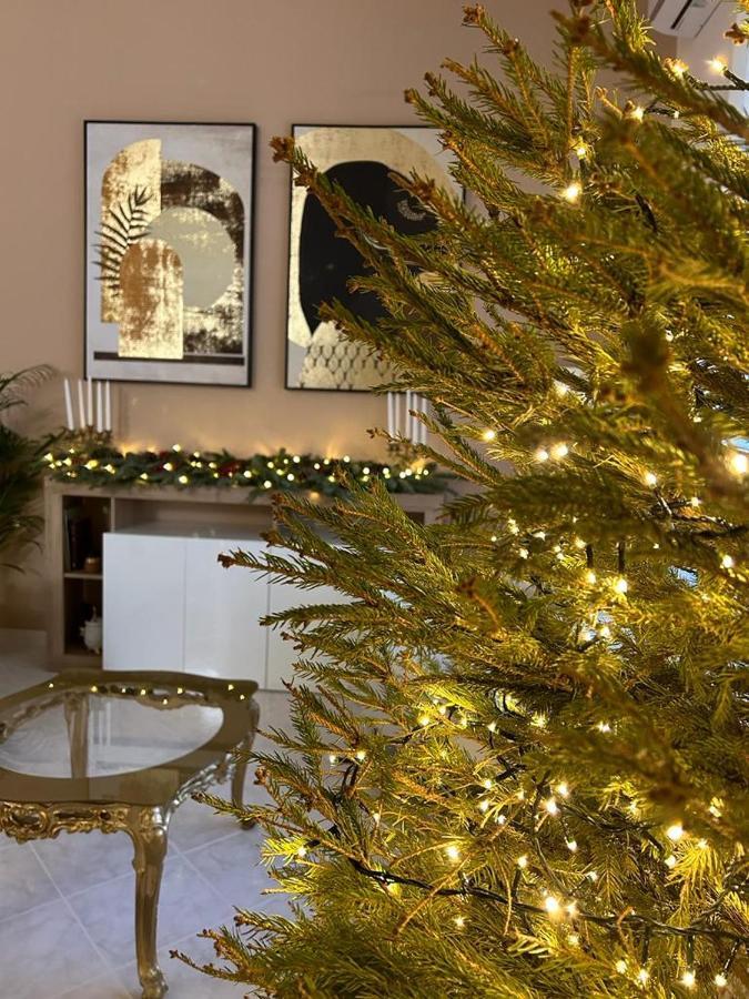 Tiziana'S House Bed & Breakfast Salerno Bagian luar foto